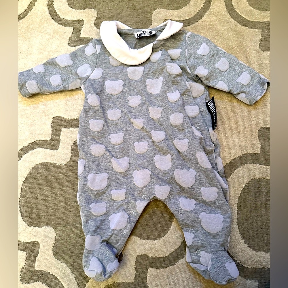 Moschino Gray and White Bear Print Footie